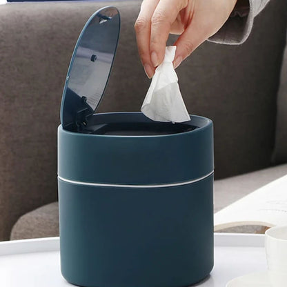 Papelera de Plástico para Mesada - Práctica y Compacta para tu Hogar